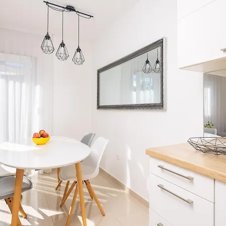 Apartment Olea Podstrana