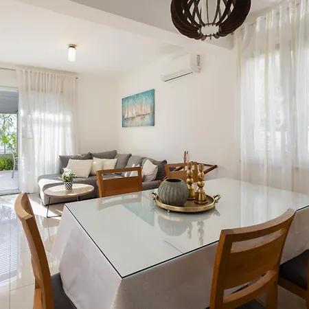 Olea Apartment Podstrana