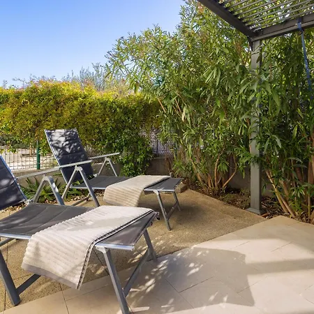 Olea Apartment *