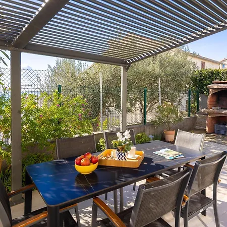 Olea Apartment