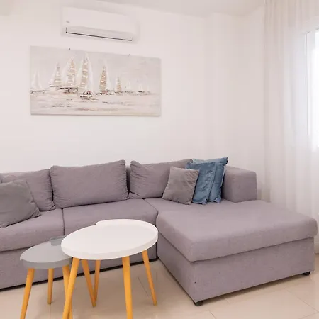 Apartment Olea Podstrana