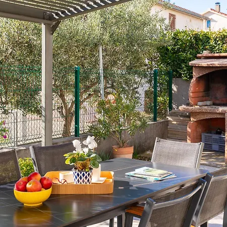 Olea Apartment Podstrana